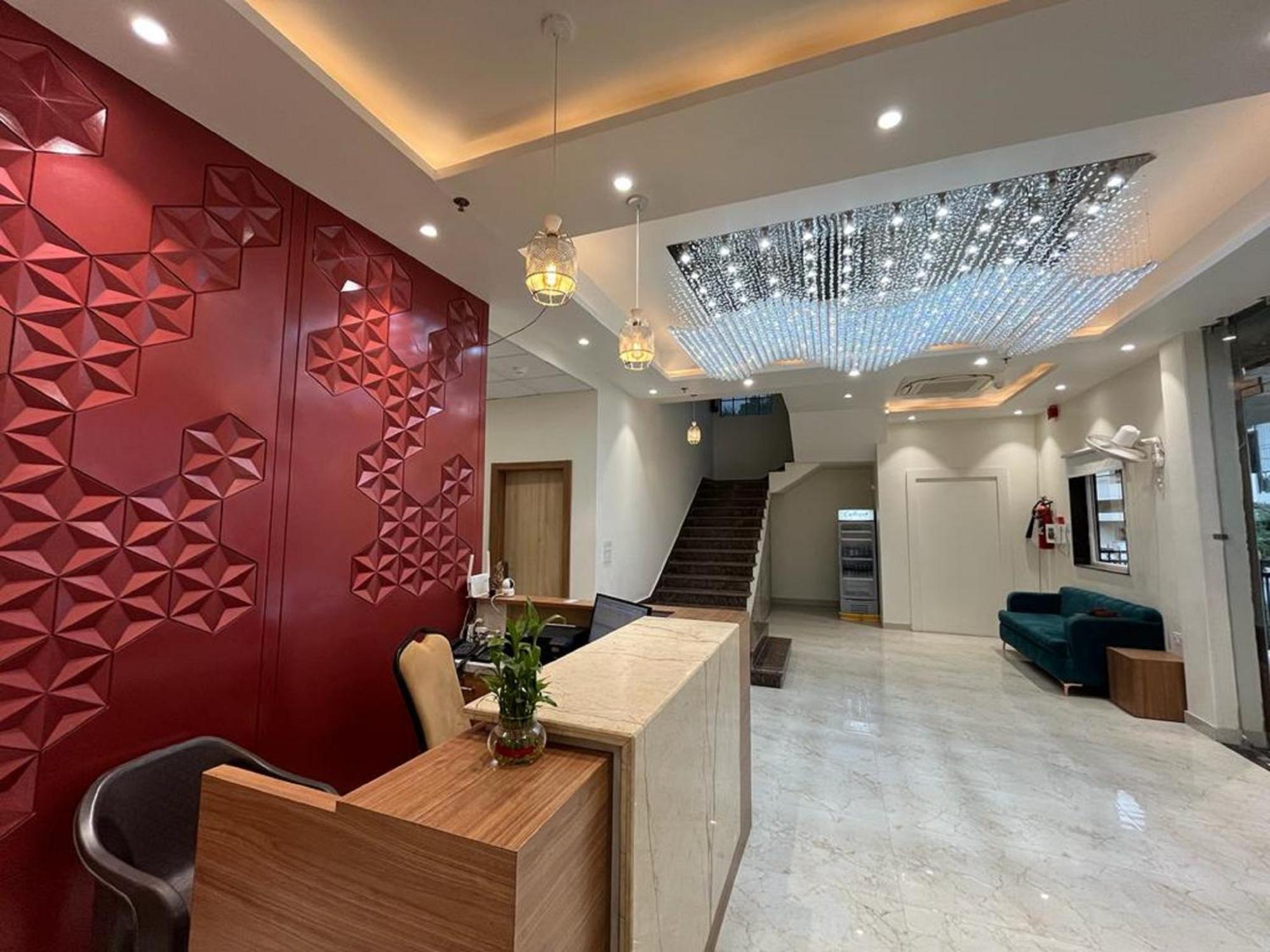 Hotel Satsang Grand فاراناسي المظهر الخارجي الصورة